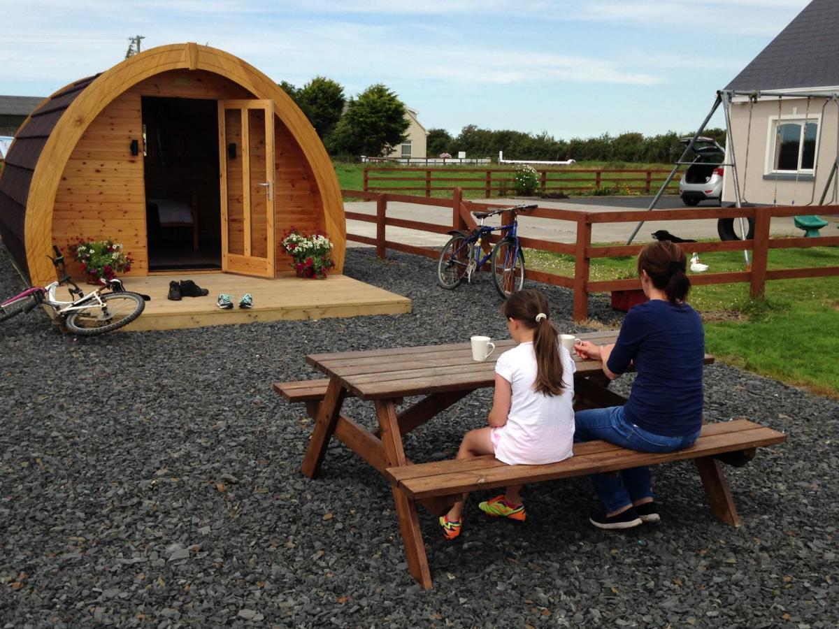 Emlagh, Self Catering Glamping Pods *