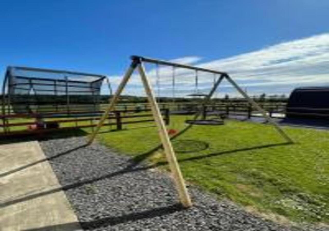 Emlagh, Self Catering Glamping Pods